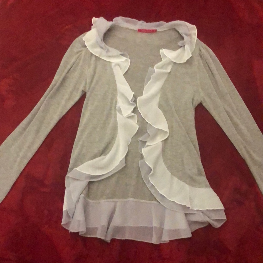 Buttonless cardigan